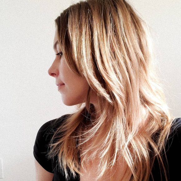 Meet your Posher, Danielle - Picture 1 of 3